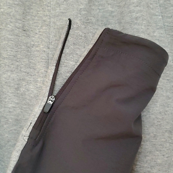 SOLD Toronto RAPTORS Men's Sweatpants Size Medium - Picture 6 of 11